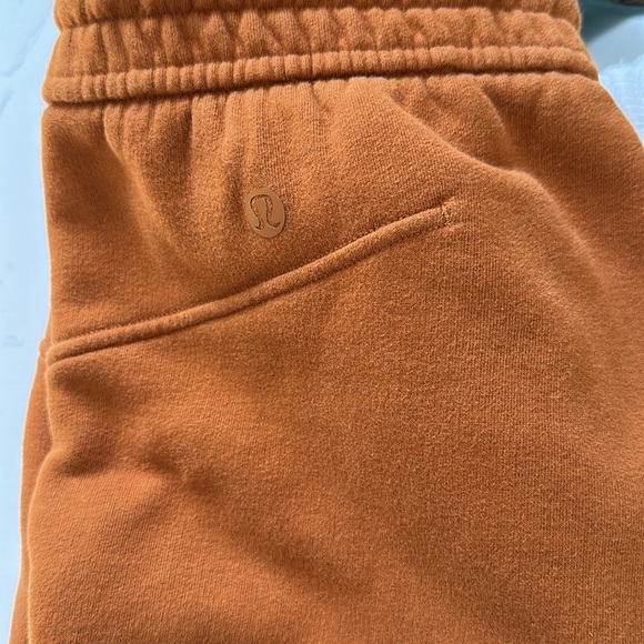 Lululemon Loungeful High-Rise Short 4” - size 4 - Picture 5 of 6